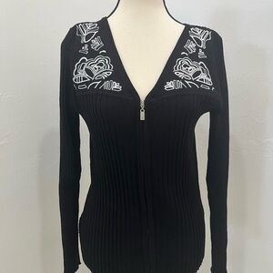 Belldini Women’s Black & White Sweater Floral Embroidered Size L Long Sleeve